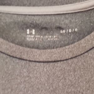 UnderArmour Gray Crew Neck Long Sleeve Mens  T-Shirt